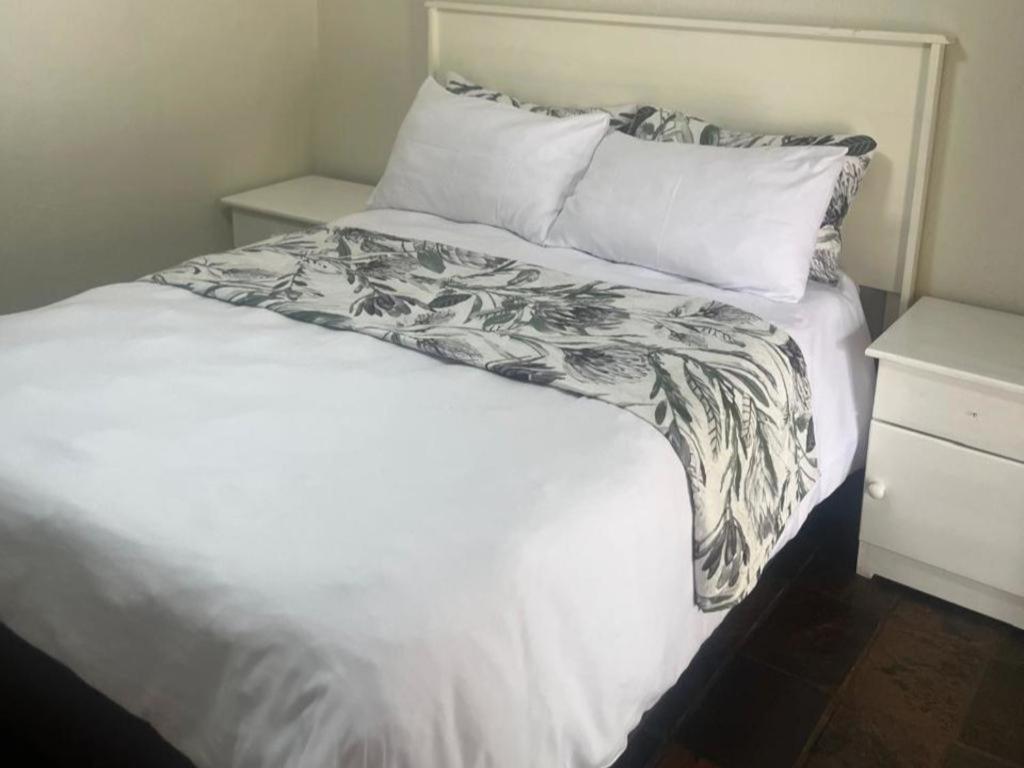 Karee Guesthouse Thabazimbi Quarto foto