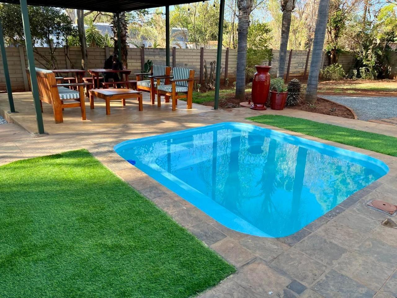 Karee Guesthouse Thabazimbi Exterior foto